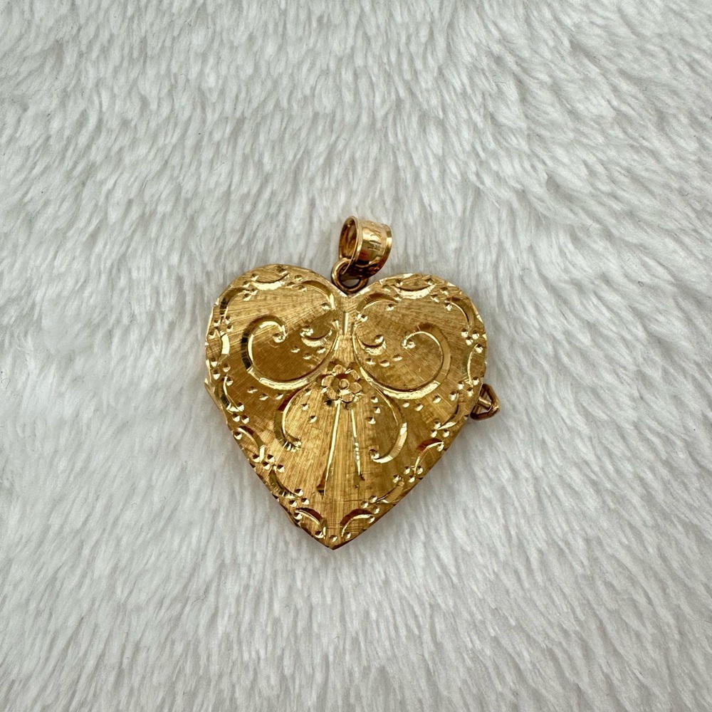 14K Gold Large Heart Locket with Hand Carved Floral Design